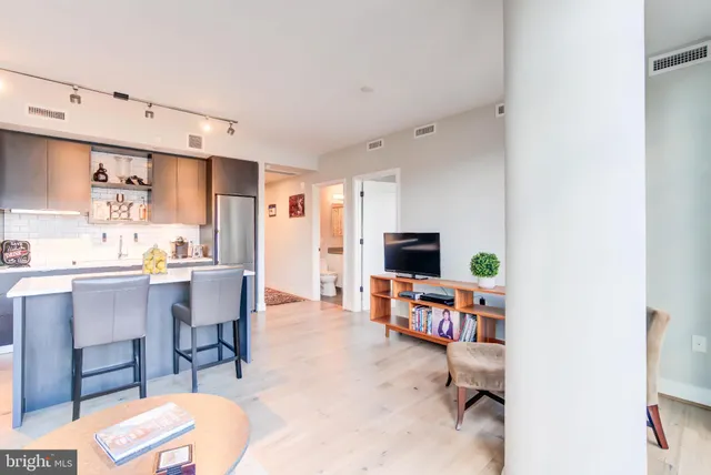 $2,995 | 1300 4th Street Southeast, Unit 414, Washington, DC 20003