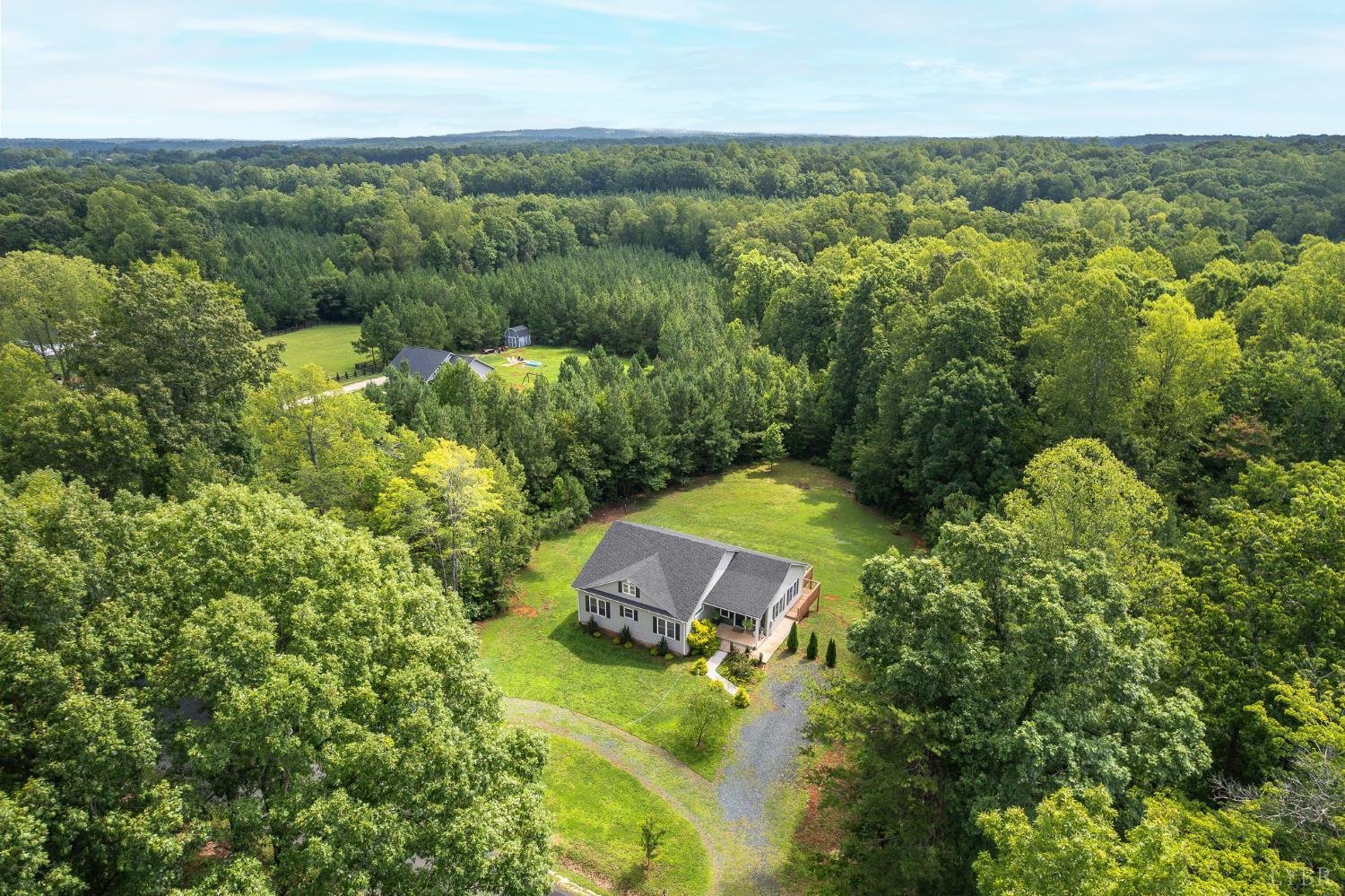 266 Spring Grove Road Spout Spring, VA 24593 - Photo 6 of 44 Gallery Image 6