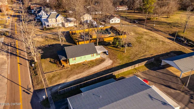 $119,000 | 206 Broad Street, Greenfield, TN 38230