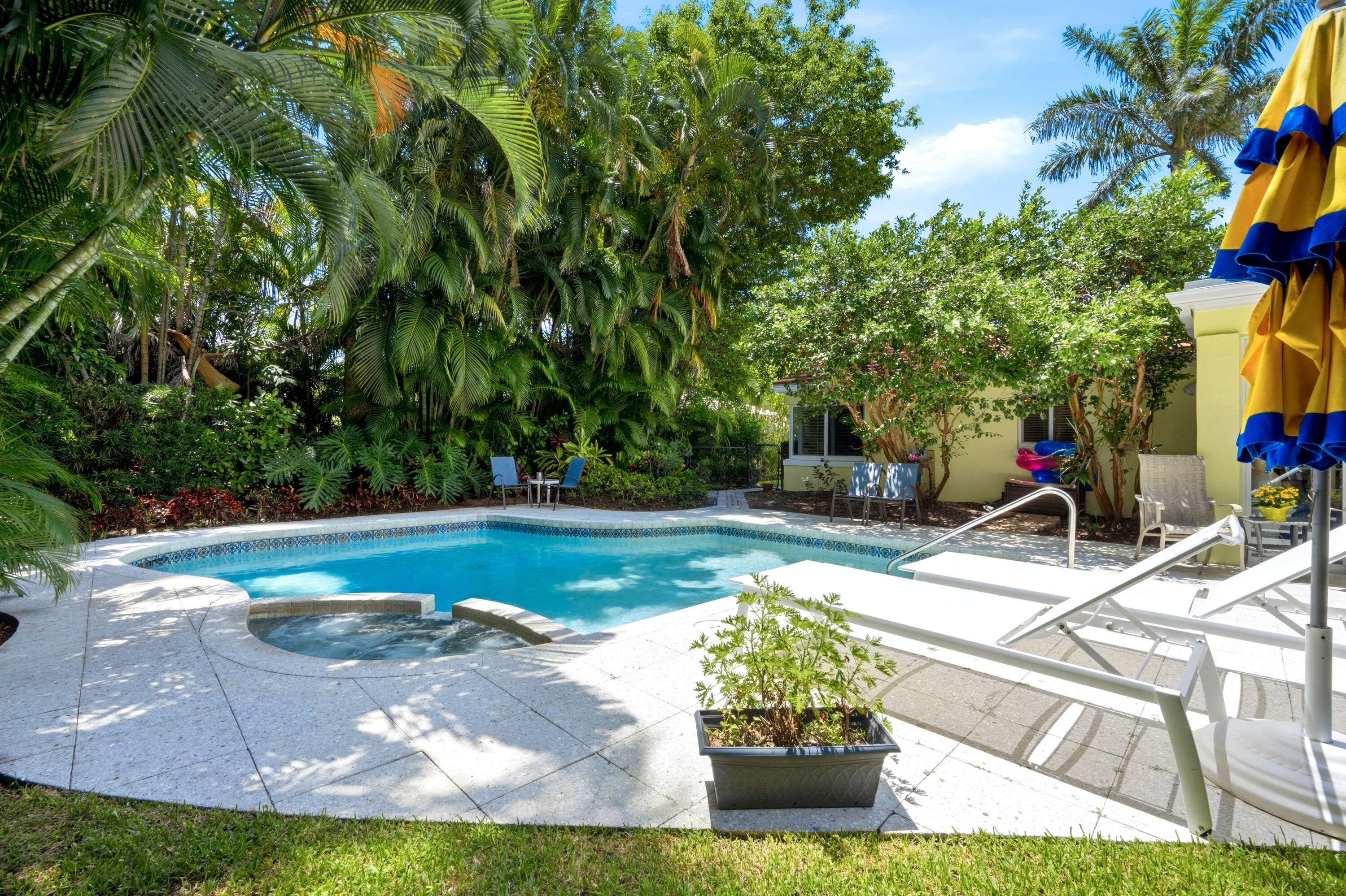 265 Fairview Road Palm Beach, FL 33480 - Photo 16 of 38 DSC_1100