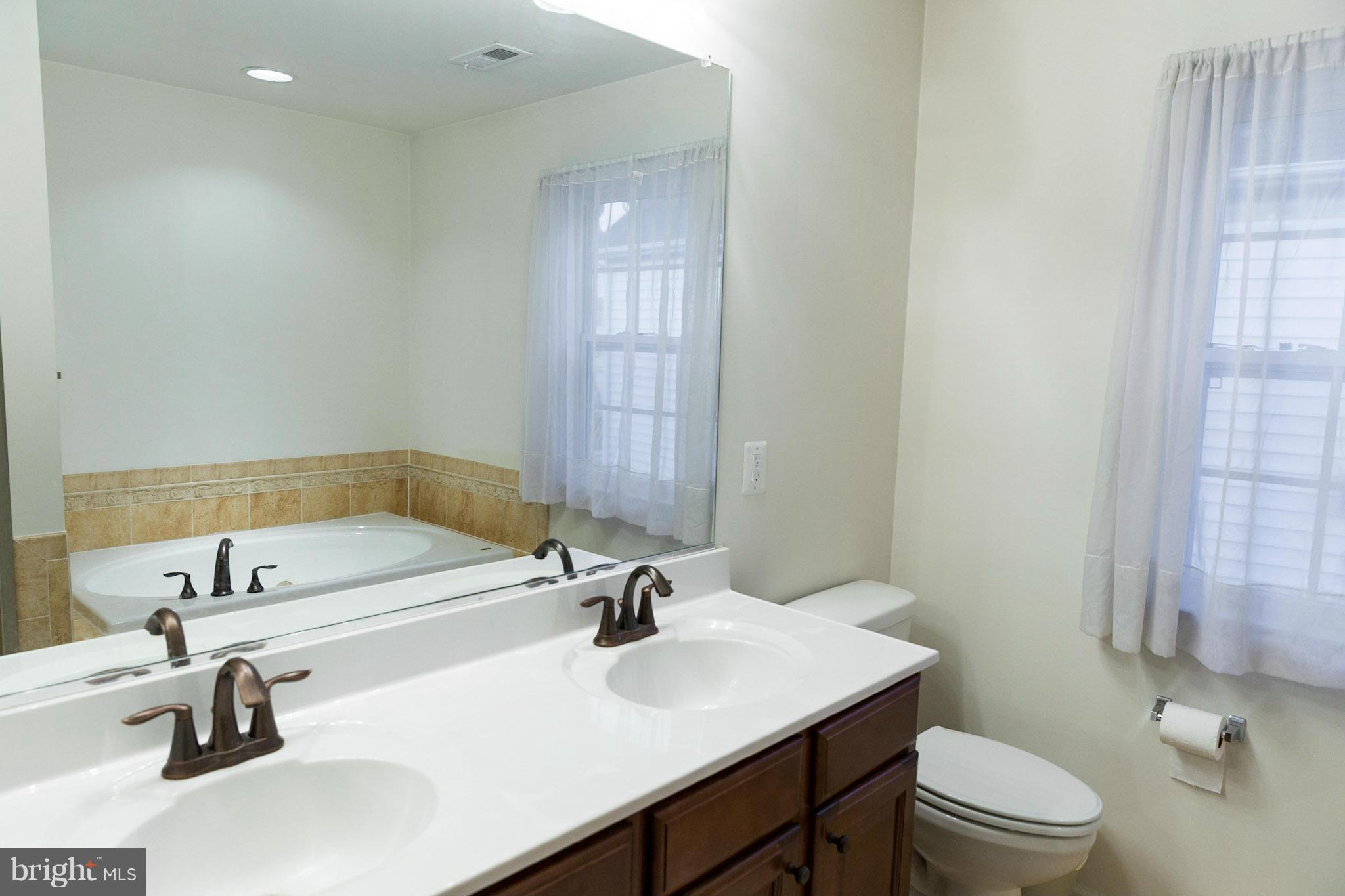705 Nellis Road Middle River, MD 21220 - Photo 12 of 30 Bath (Master)