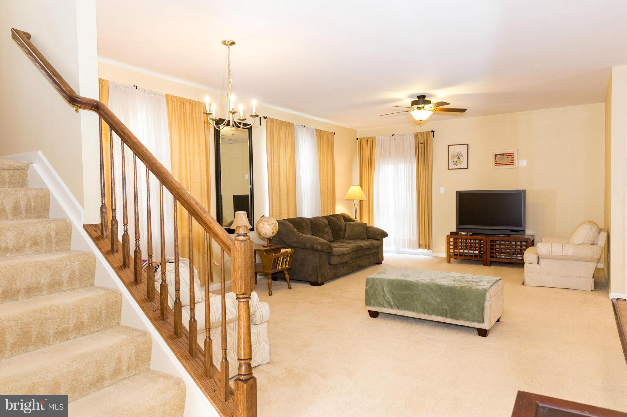 705 Nellis Road Middle River, MD 21220 - Photo 4 of 30 Living Room