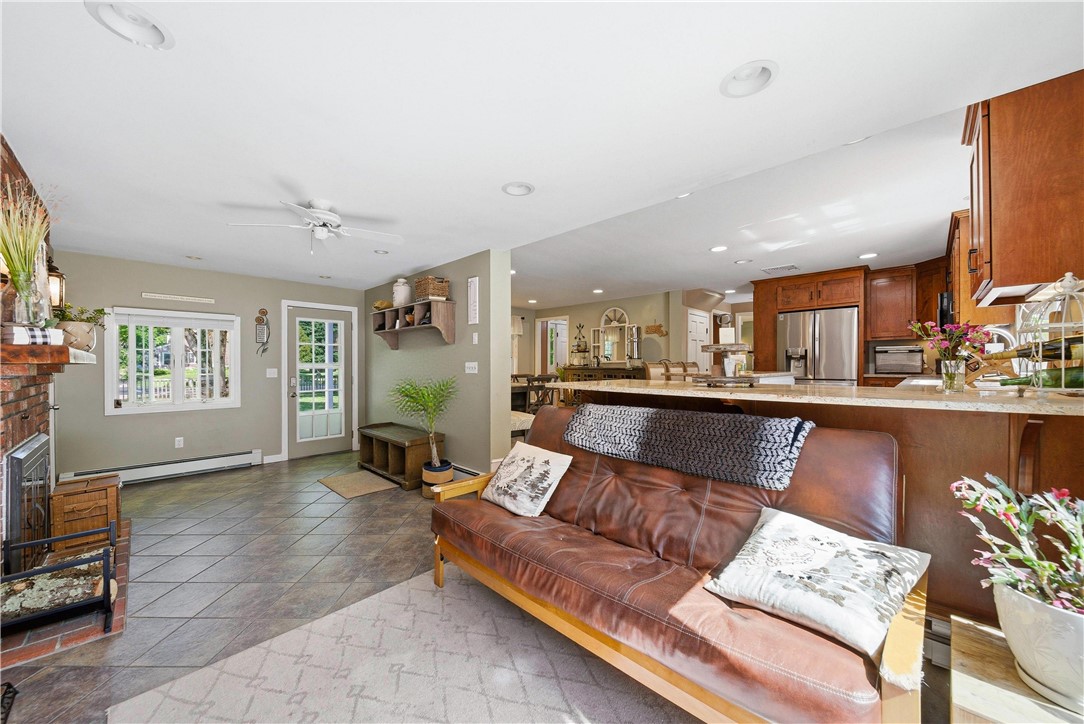 652 Old Post Road North Attleboro, MA 02760 - Photo 14 of 41