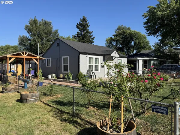 $275,000 | 801 Grant Avenue, Medford, OR 97501