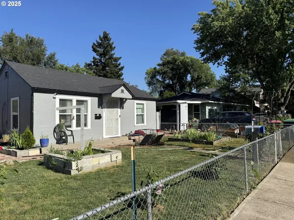 $275,000 | 801 Grant Avenue, Medford, OR 97501