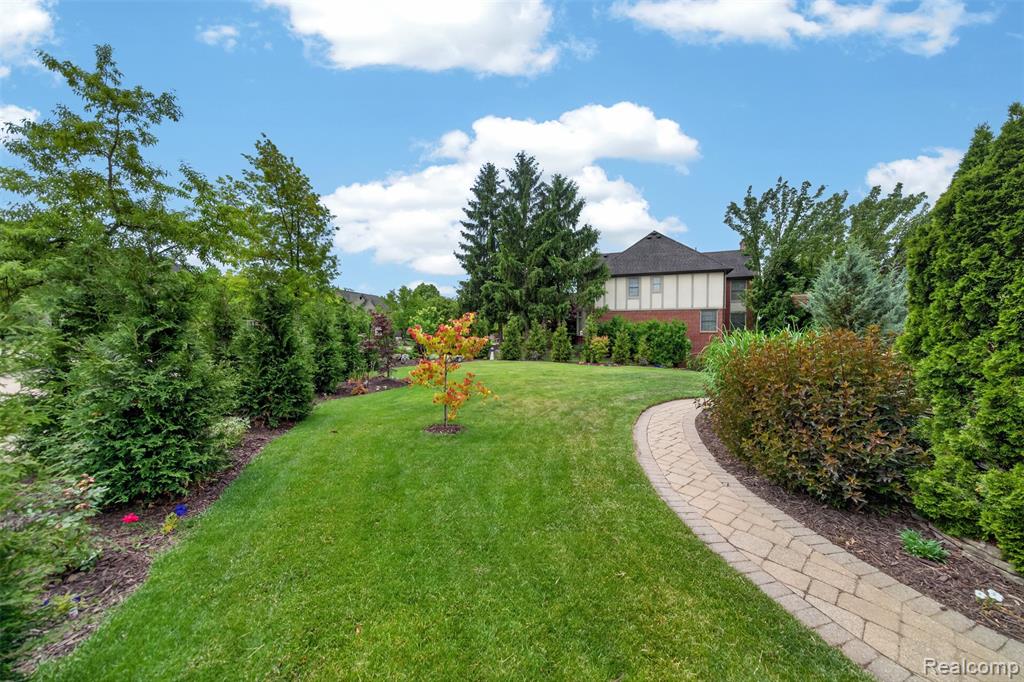 41621 Hempshire Street Novi, MI 48375 - Photo 71 of 76