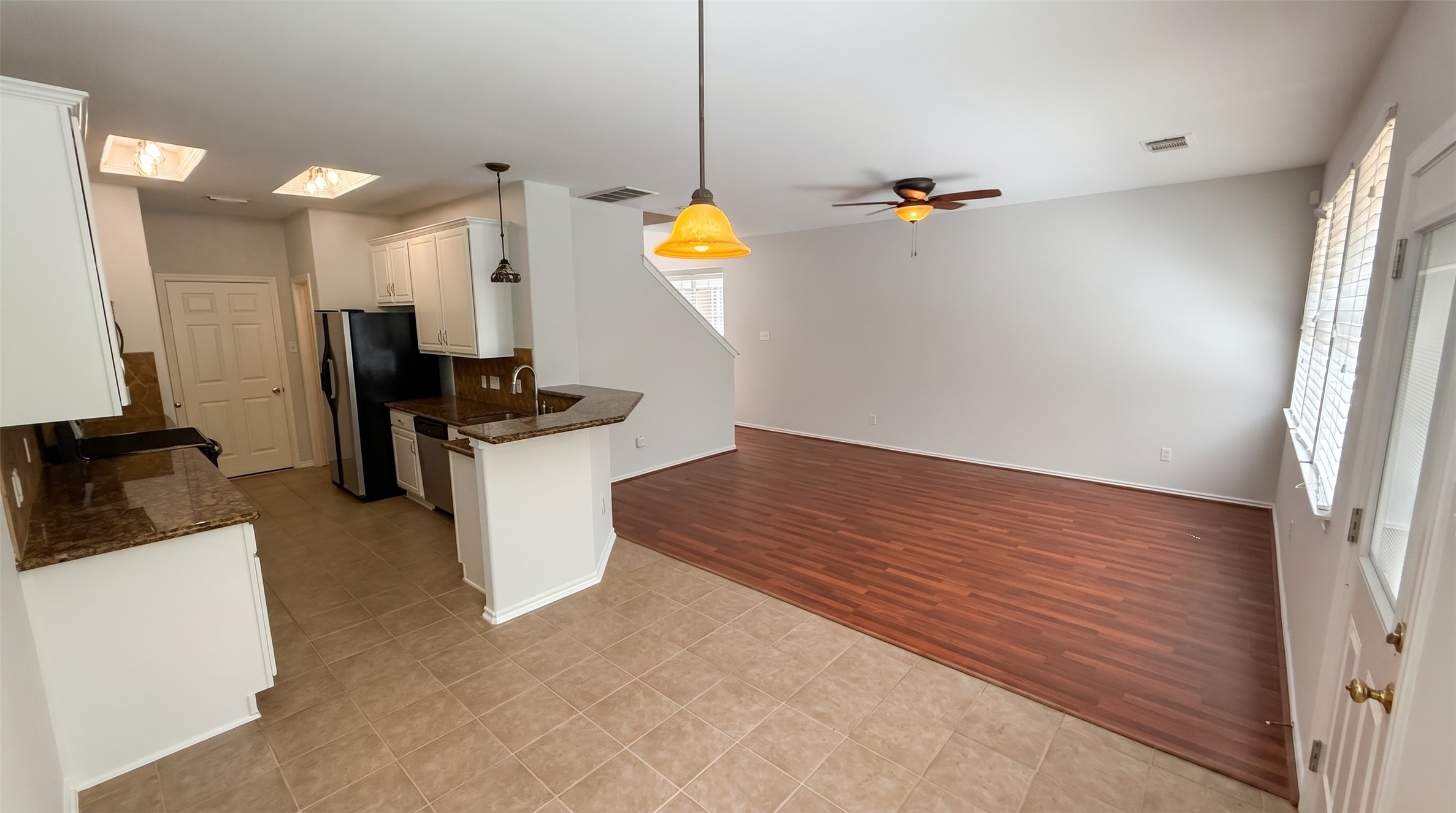 35 Ledgestone Place Spring, TX 77382 - Photo 8 of 31