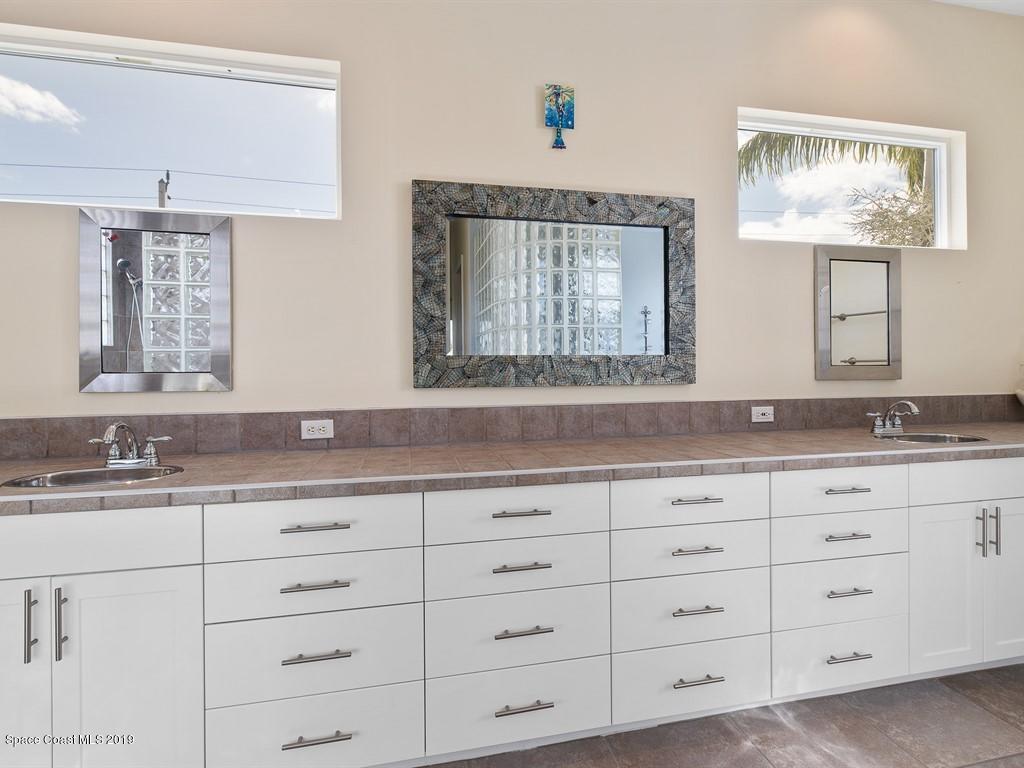 2356 North Riverside Drive Melbourne, FL 32903 - Photo 28 of 48 028_65336562