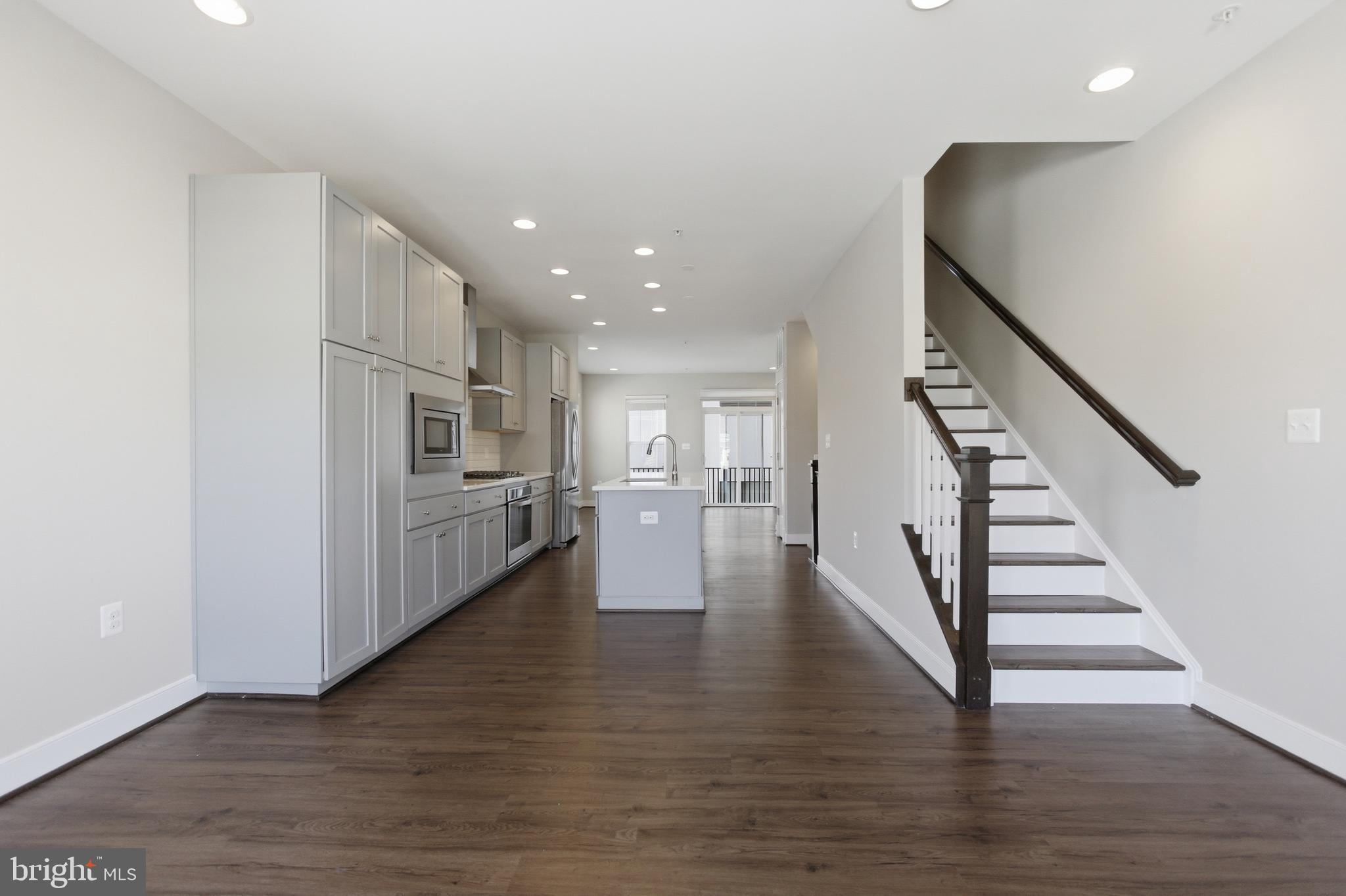 725 Parkside Place Northeast Washington, DC 20019 - Photo 12 of 29