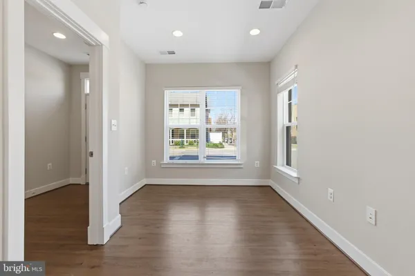 $4,500 | 725 Parkside Place Northeast, Washington, DC 20019