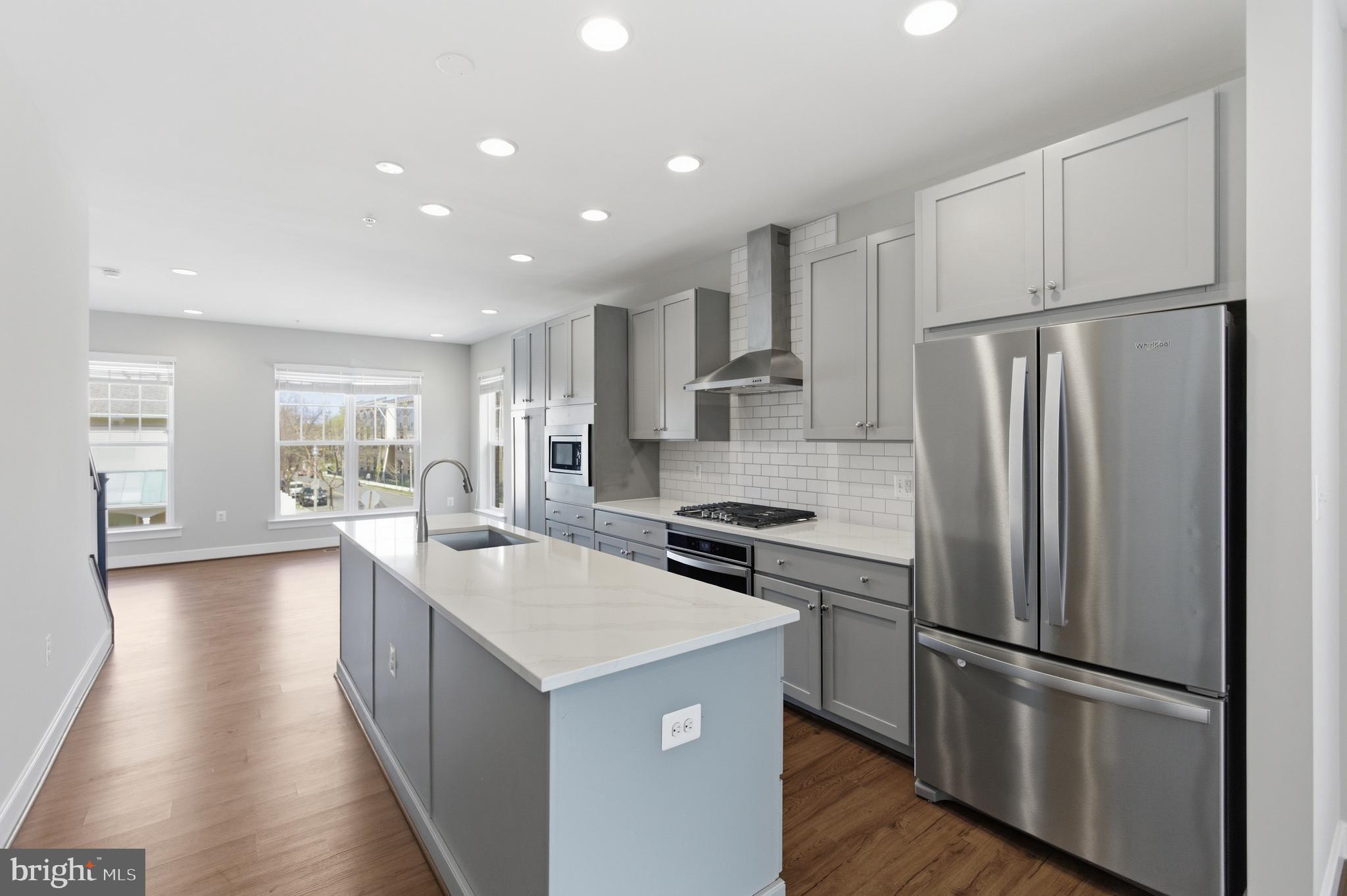 725 Parkside Place Northeast Washington, DC 20019 - Photo 7 of 29