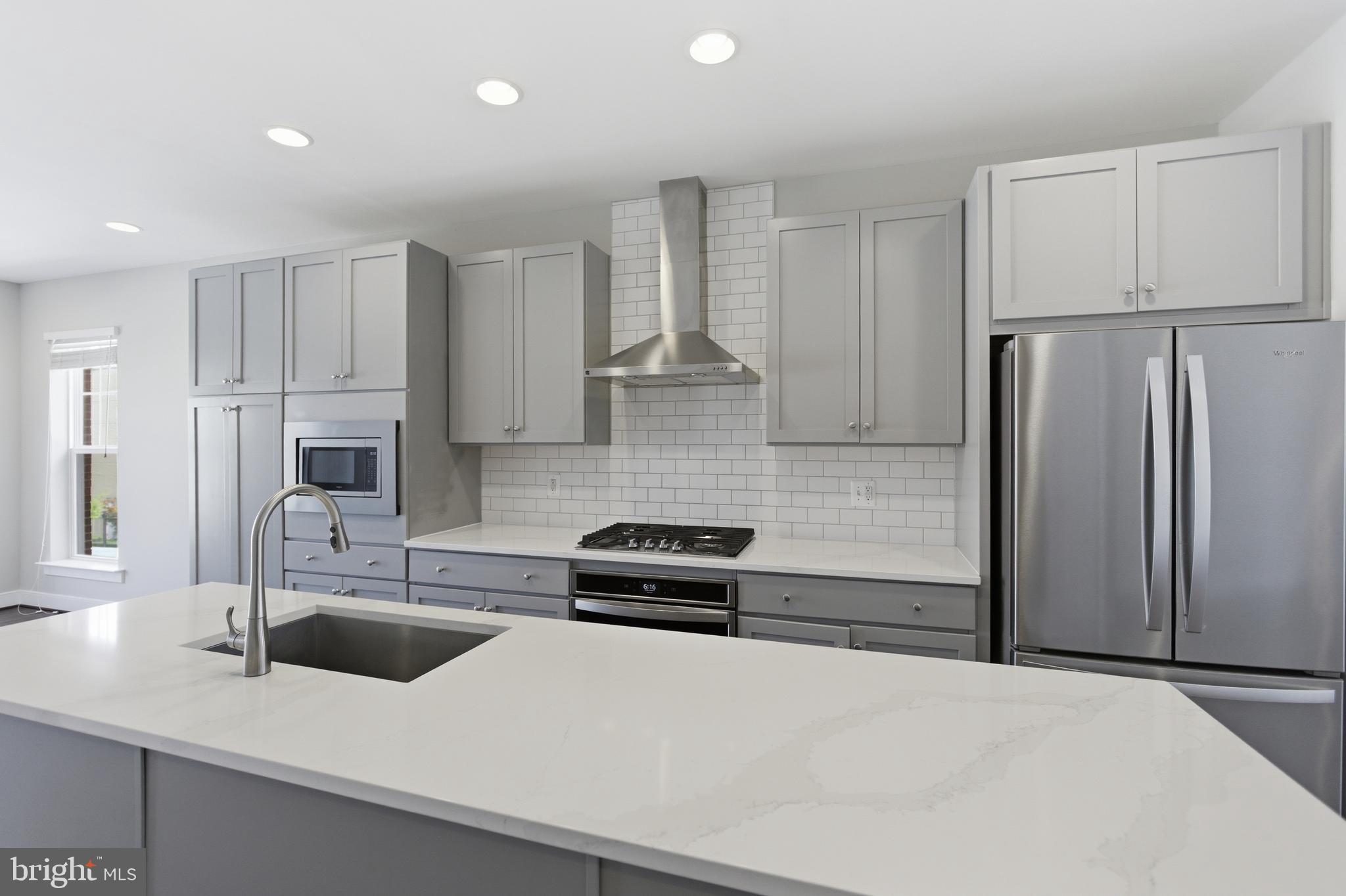 725 Parkside Place Northeast Washington, DC 20019 - Photo 8 of 29