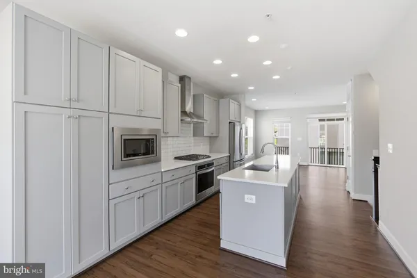 $4,500 | 725 Parkside Place Northeast, Washington, DC 20019