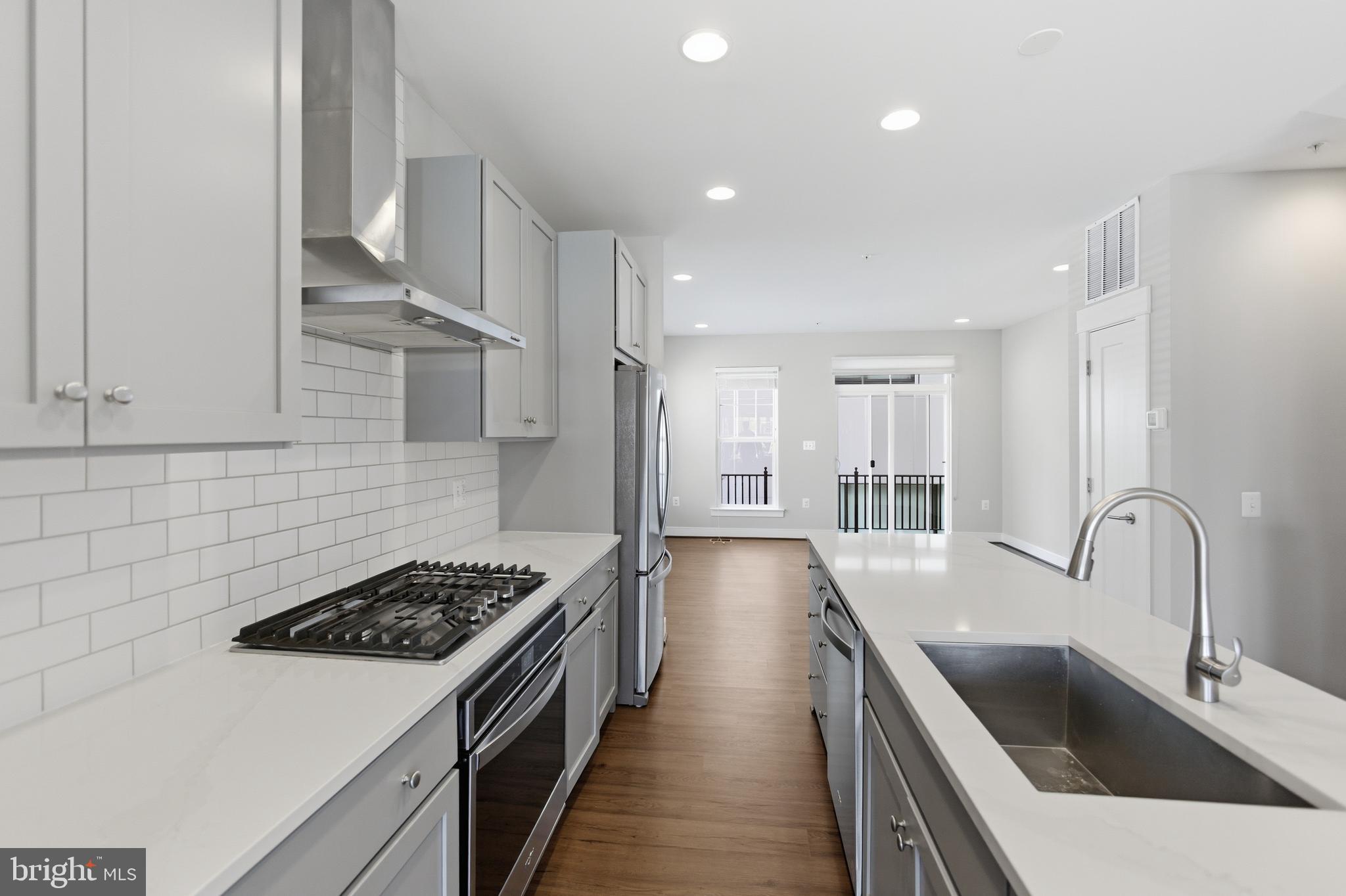 725 Parkside Place Northeast Washington, DC 20019 - Photo 10 of 29