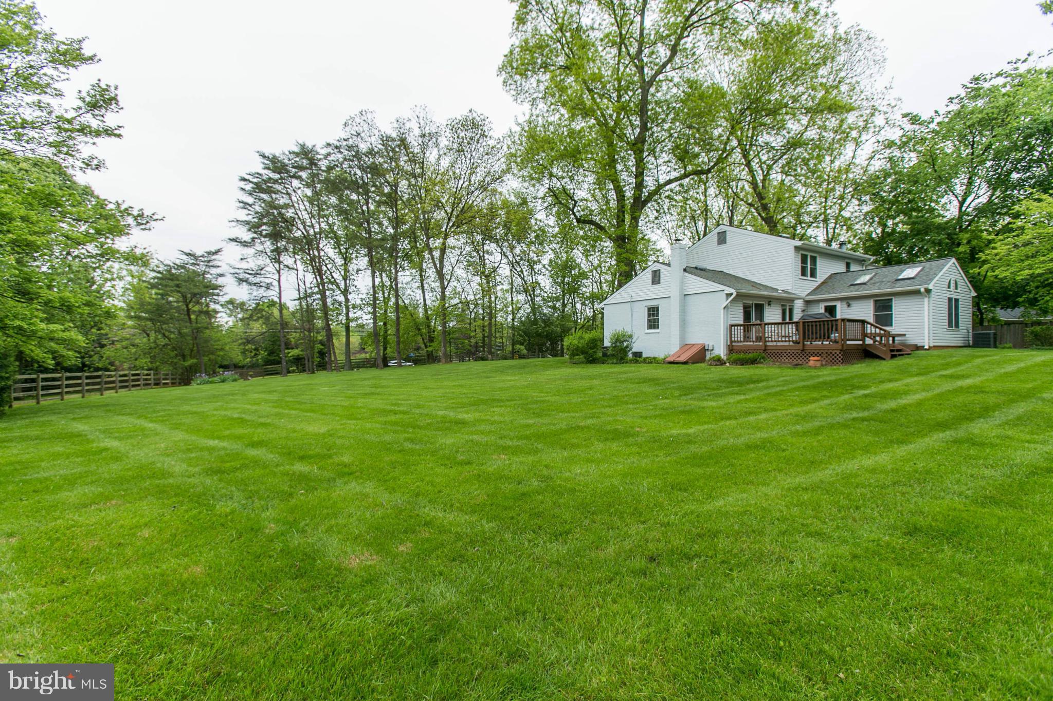 9717 Clarks Crossing Road Vienna, VA 22182 - Photo 3 of 27 View
