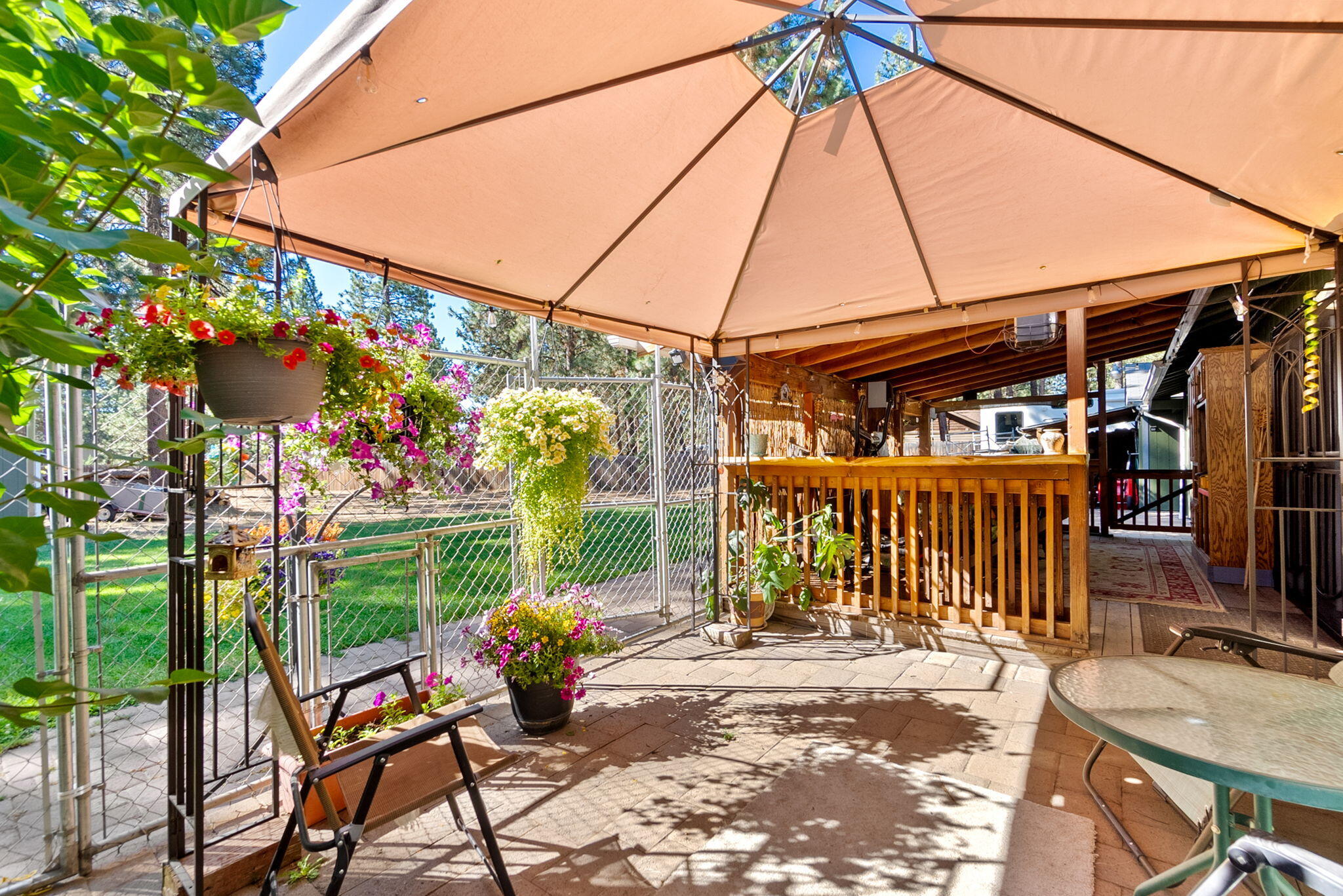 19275 Cherokee Road Bend, OR 97702 - Photo 43 of 47 43-web-or-mls-Riley Visuals-43