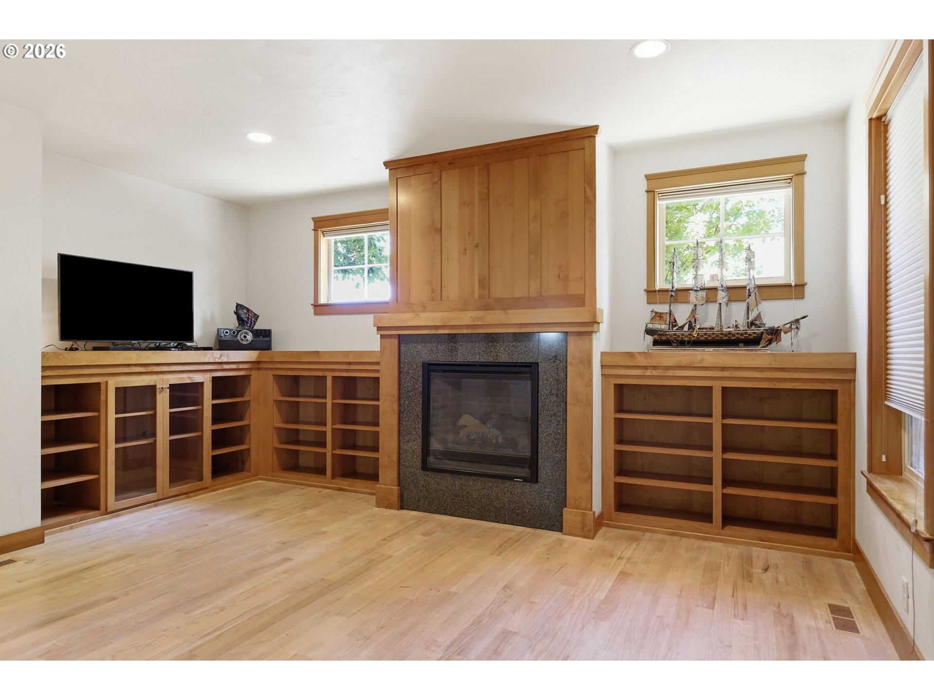 6287 Fernhill Loop Springfield, OR 97478 - Photo 16 of 42 Kitchen/Dining Room