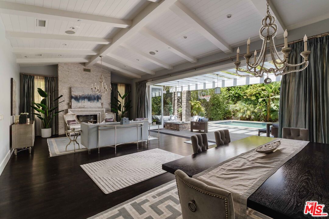 356 East Rustic Road Santa Monica, CA 90402 - Photo 6 of 28 Gallery Image 6