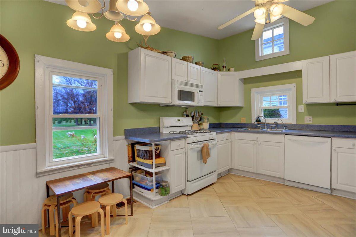 11599 Bemisderfer Road Greencastle, PA 17225 - Photo 6 of 29