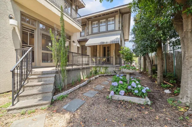 $1,100,000 | 2614 Stanford Street, Houston, TX 77006