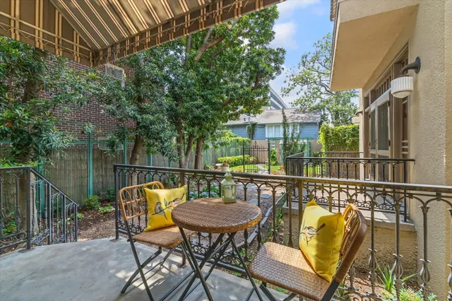$1,100,000 | 2614 Stanford Street, Houston, TX 77006