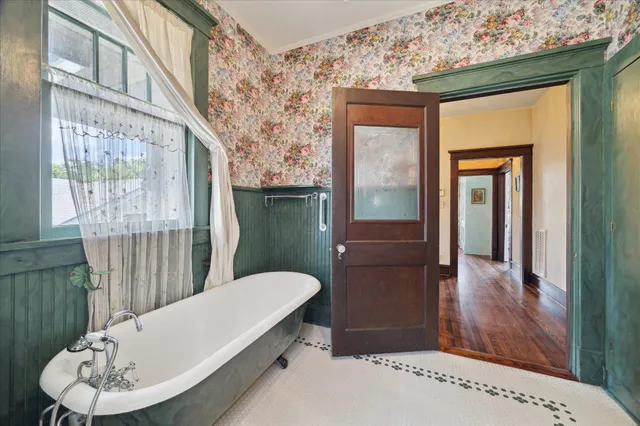 $1,100,000 | 2614 Stanford Street, Houston, TX 77006