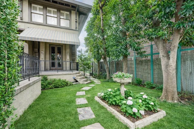 $1,100,000 | 2614 Stanford Street, Houston, TX 77006