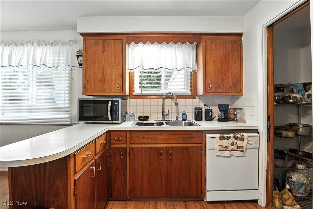 1932 Meister Road Lorain, OH 44053 - Photo 12 of 49 Gallery Image 12