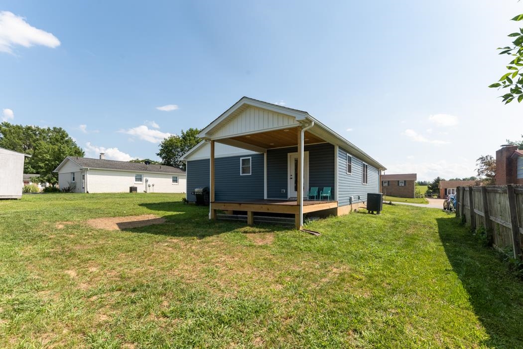 240 Westgate Road Verona, VA 24482 - Photo 3 of 68 Gallery Image 3