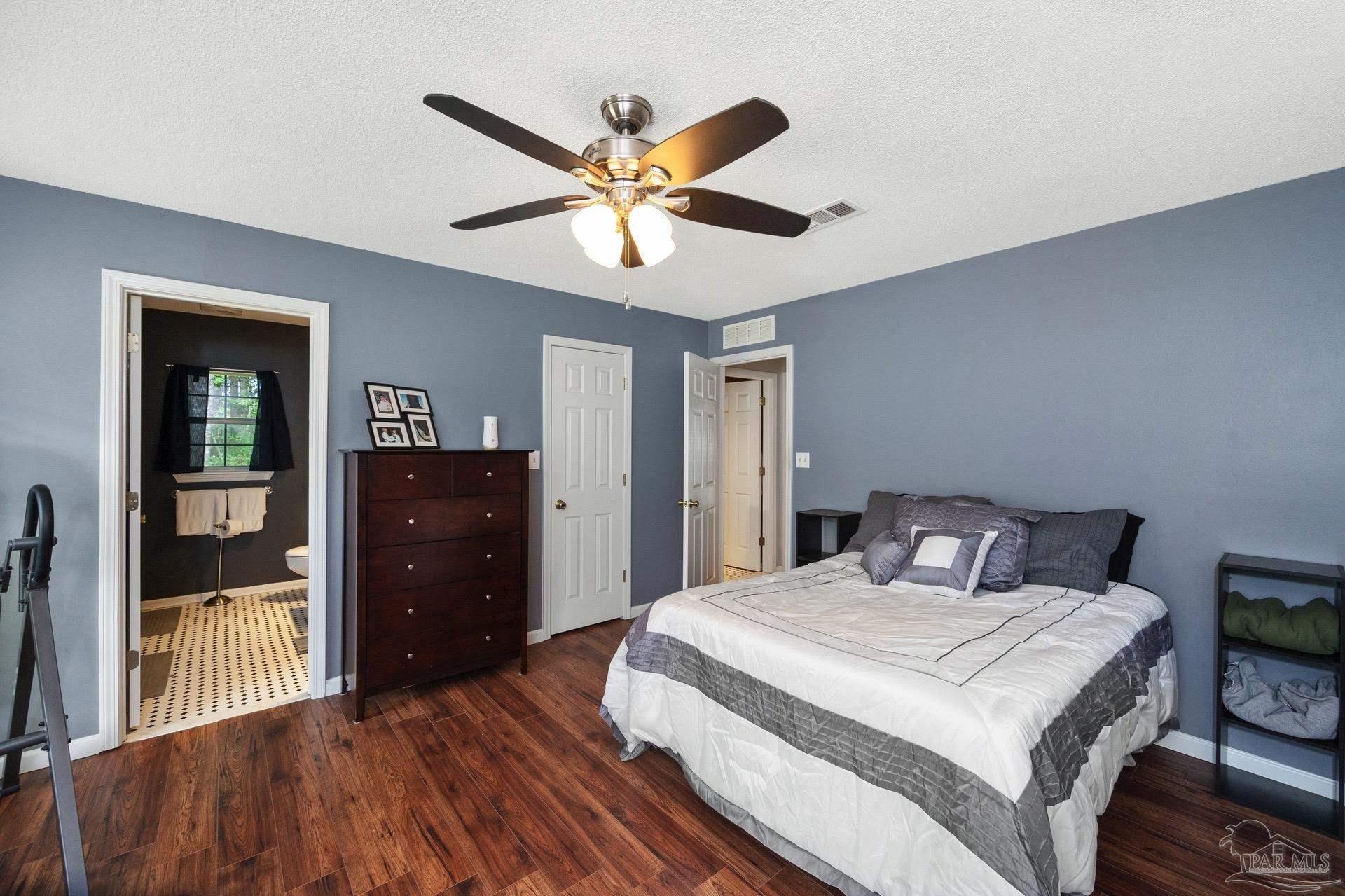 3879 Fox Road Pace, FL 32571 - Photo 18 of 37 Gallery Image 18