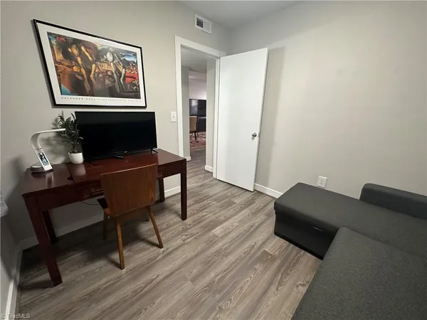 $227,500 | 315 North Spruce Street, Unit 301, Winston-Salem, NC 27101