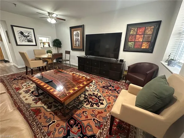 $227,500 | 315 North Spruce Street, Unit 301, Winston-Salem, NC 27101