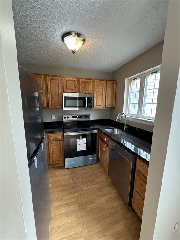 14 Nancy Road, Unit 6 Easton, MA 02375 - Photo 4 of 17