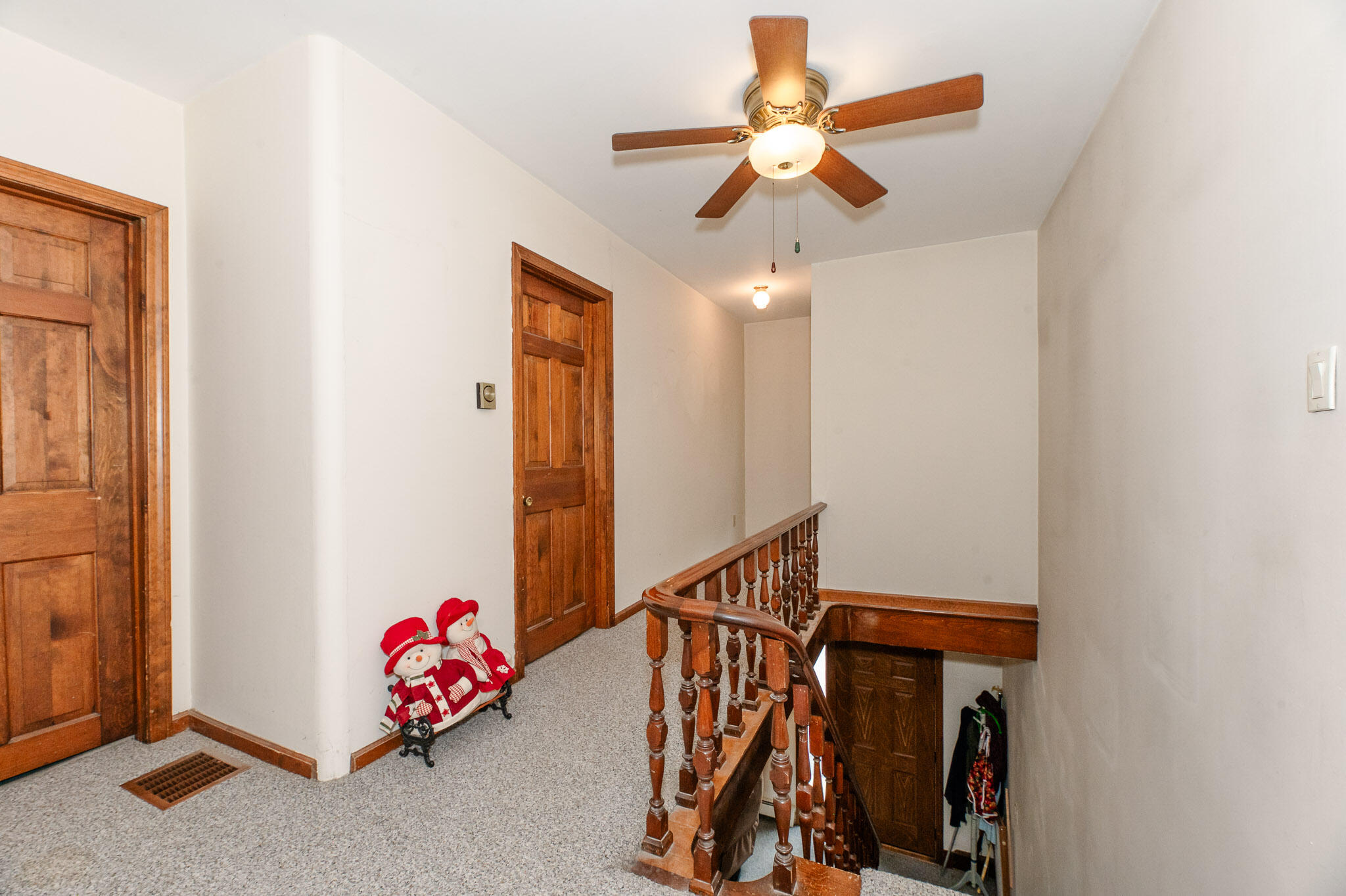2887 Middle Road Sidney, ME 04330 - Photo 26 of 38 Hall
