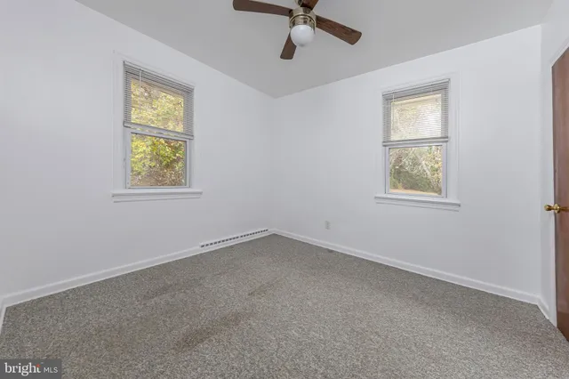 $320,000 | 40 Spillway Drive, Alloway, NJ 08001