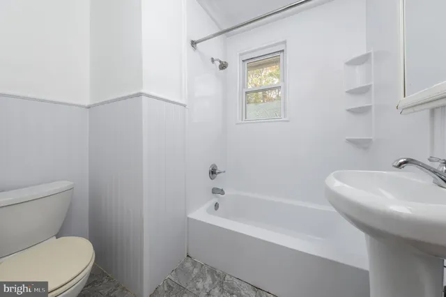 $320,000 | 40 Spillway Drive, Alloway, NJ 08001