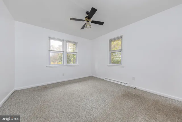 $320,000 | 40 Spillway Drive, Alloway, NJ 08001