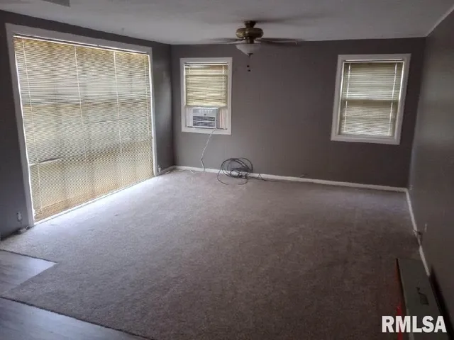 $89,900 | 2705 Holmes Avenue, Springfield, IL 62704