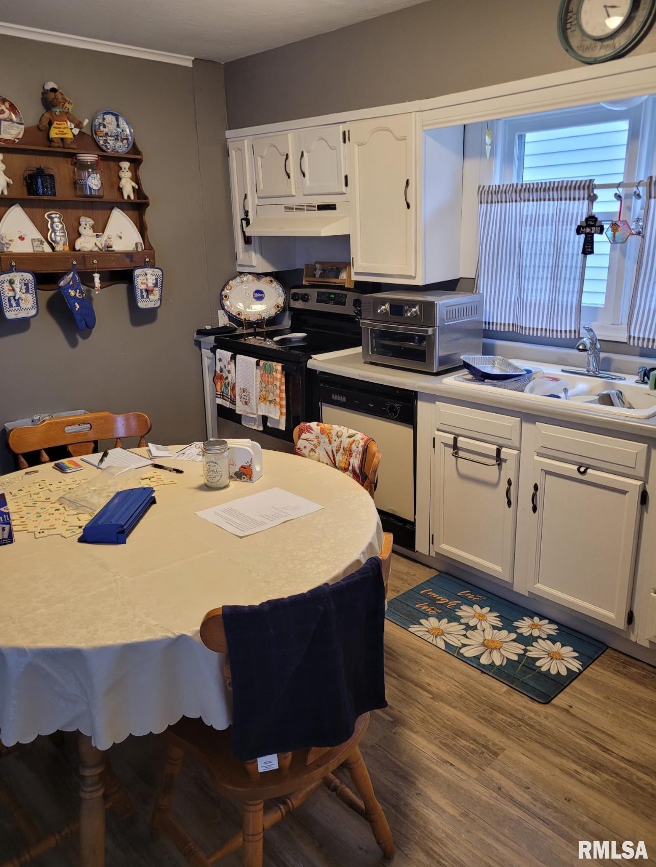 2705 Holmes Avenue Springfield, IL 62704 - Photo 5 of 9