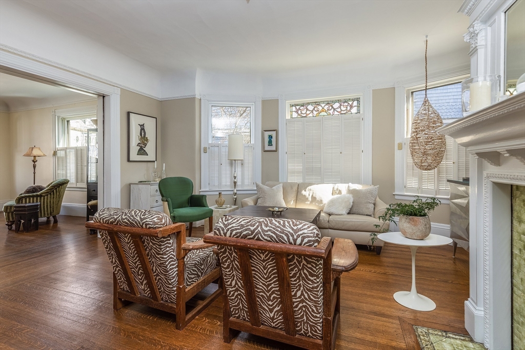 37 Osborne Road Brookline, MA 02446 - Photo 3 of 16