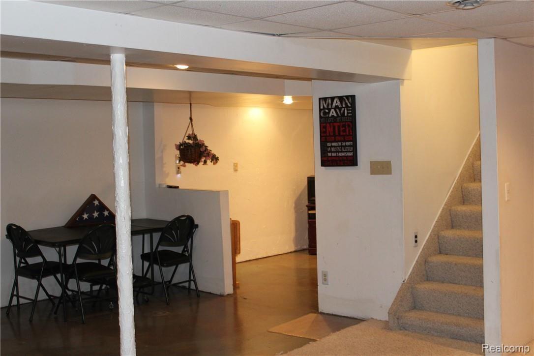 1262 Heatherwoode Road Flint, MI 48532 - Photo 15 of 30 IMG_4830.JPG