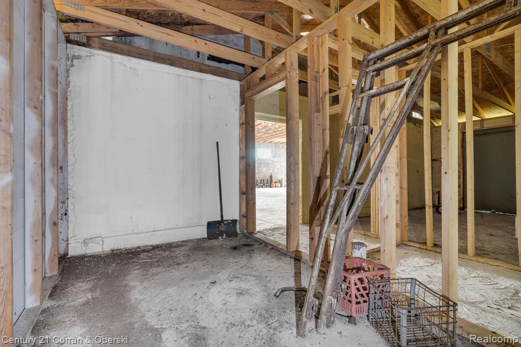 24473 Sumpter Road Belleville, MI 48111 - Photo 11 of 21 Gallery Image 11