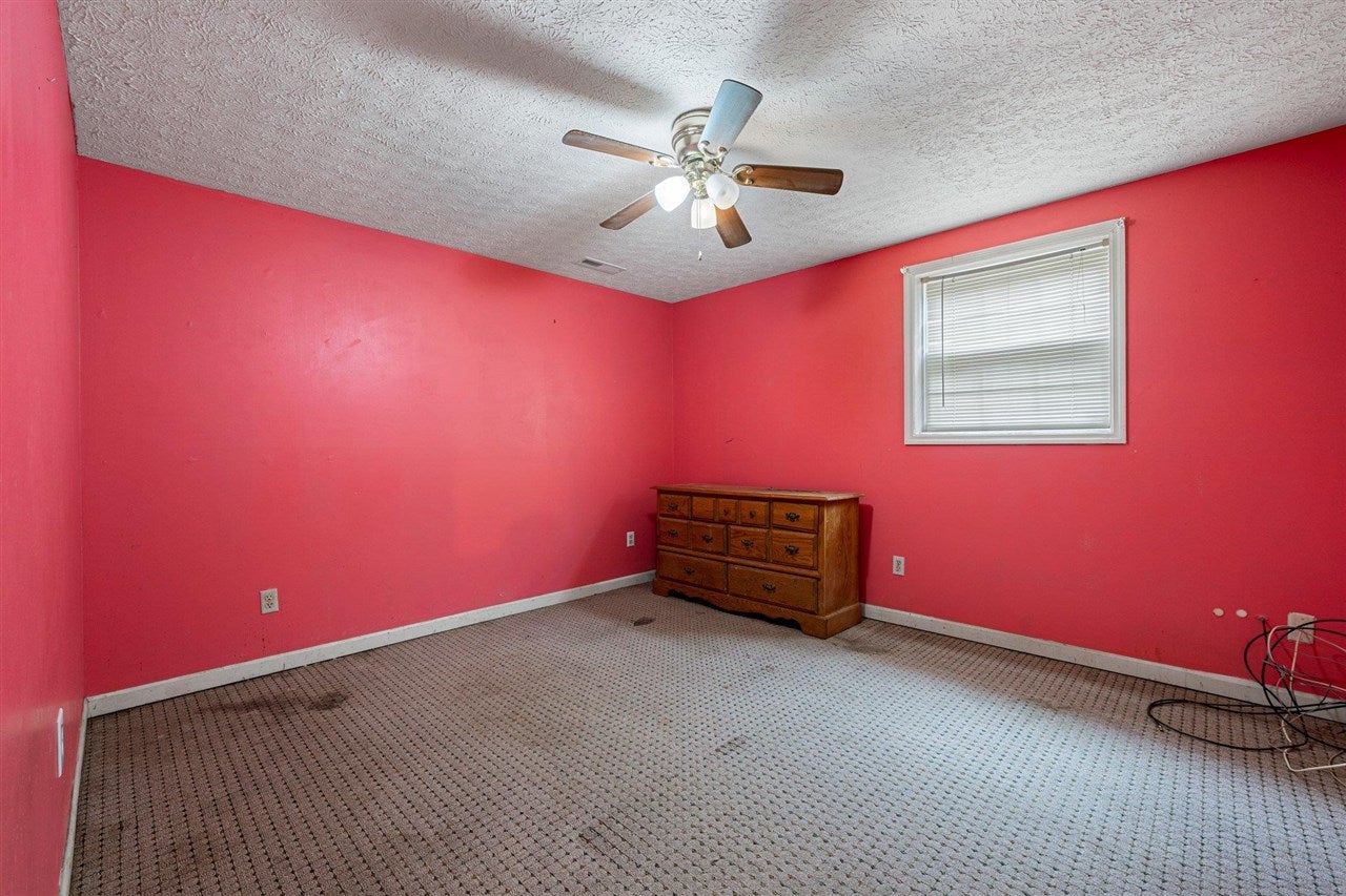 2465 Mount Olivet Road Bowling Green, KY 42101 - Photo 14 of 23 Gallery Image 14