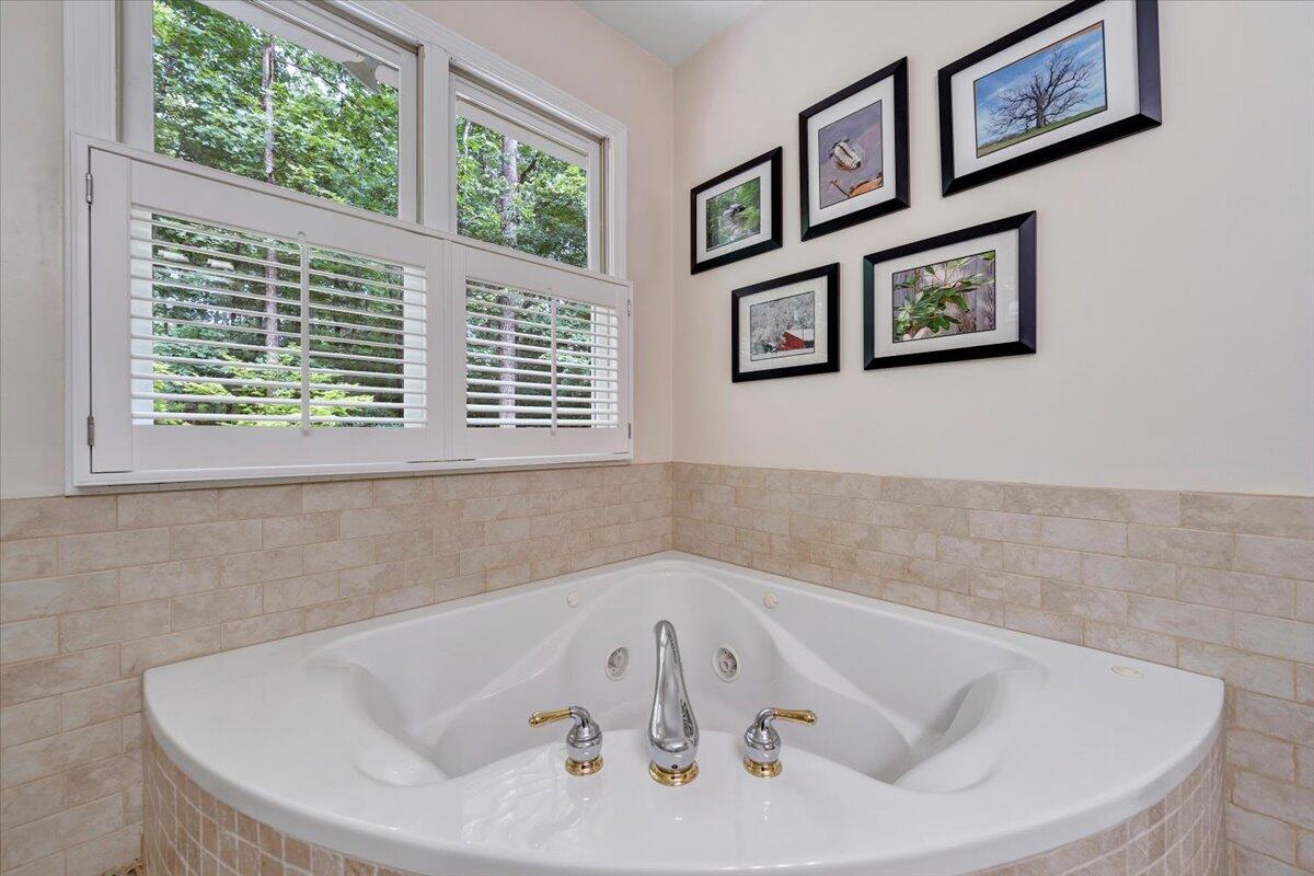 6236 Saddleridge Road Roanoke, VA 24018 - Photo 40 of 75 47-MIB03184