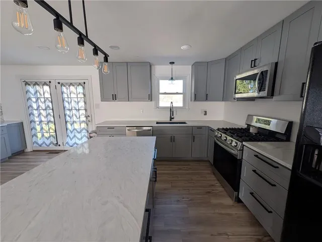 $2,400 | 104 Teton Drive, Pittsburgh, PA 15239