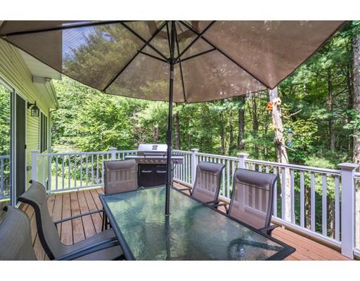 34 Tannery Road Sturbridge, MA 01518 - Photo 32 of 33 a balcony view with a seating space