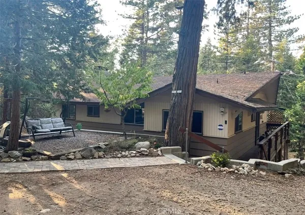 $525,000 | 1063 Calanda Drive, Crestline, CA 92325
