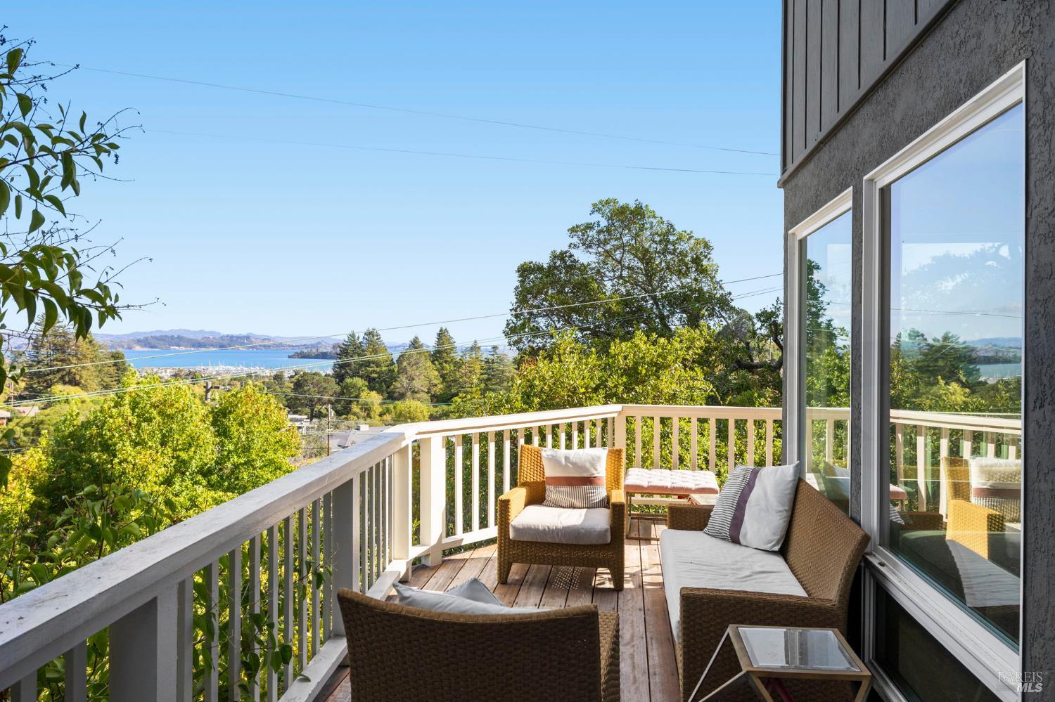48 Junipero Serra Avenue San Rafael, CA 94901 - Photo 4 of 56