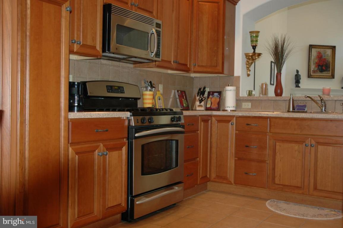 34 Farmview Lane Lititz, PA 17543 - Photo 4 of 13 Gallery Image 4