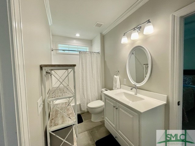 560 Tivoli Trail Road Richmond Hill, GA 31324 - Photo 42 of 48 Tub/Shower-
Jack & Jill Bath